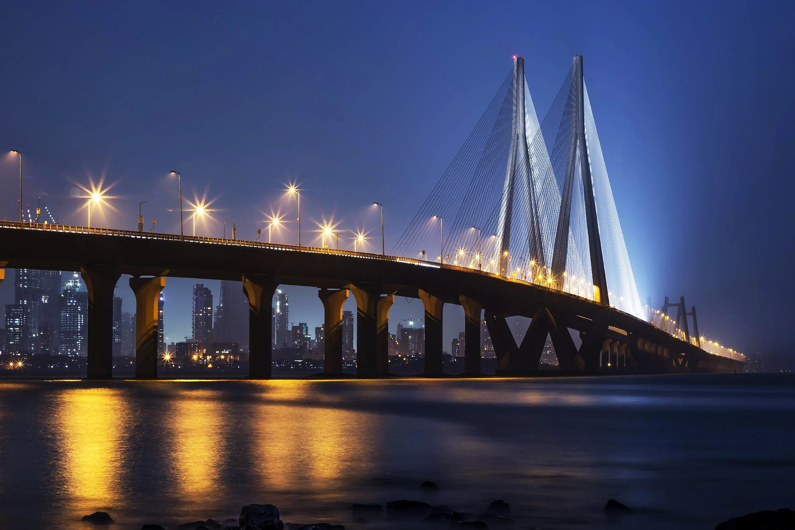 Bandra-Worli Sea Link cable-stayed towers lit at dusk